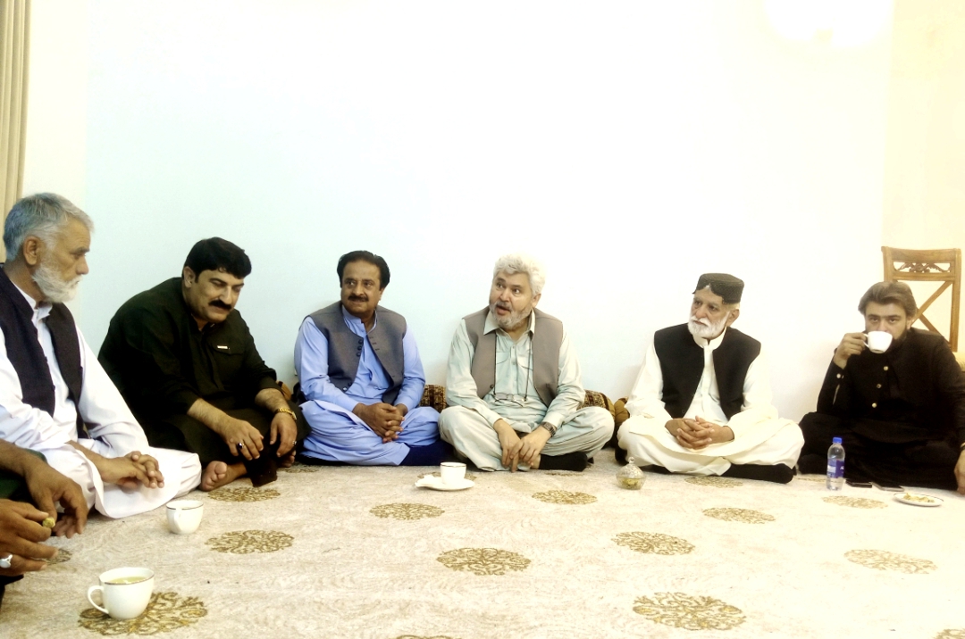 جمال شاہ کاکڑ سے ملک امان اللہ کاکڑو پارٹی کارکنوں کی ملاقات، بلوچستان کی صورتحال اور ترقیاتی اقدامات پر تبادلہ خیال