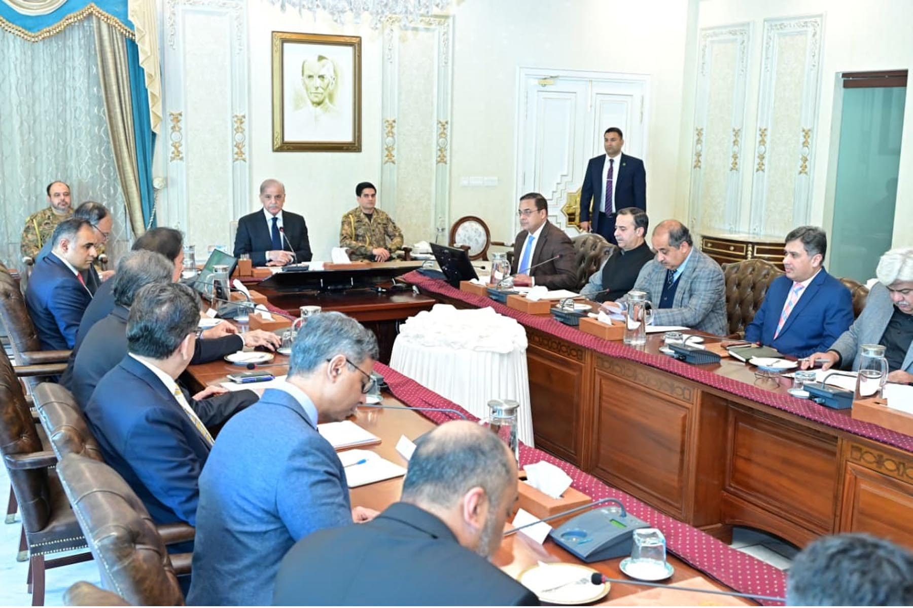 ملک میں کاروبار بڑھانے اور معاشی ترقی کے لئے ہماری بندرگاہوں کا انتہائی اہم کردار ہے،وزیراعظم