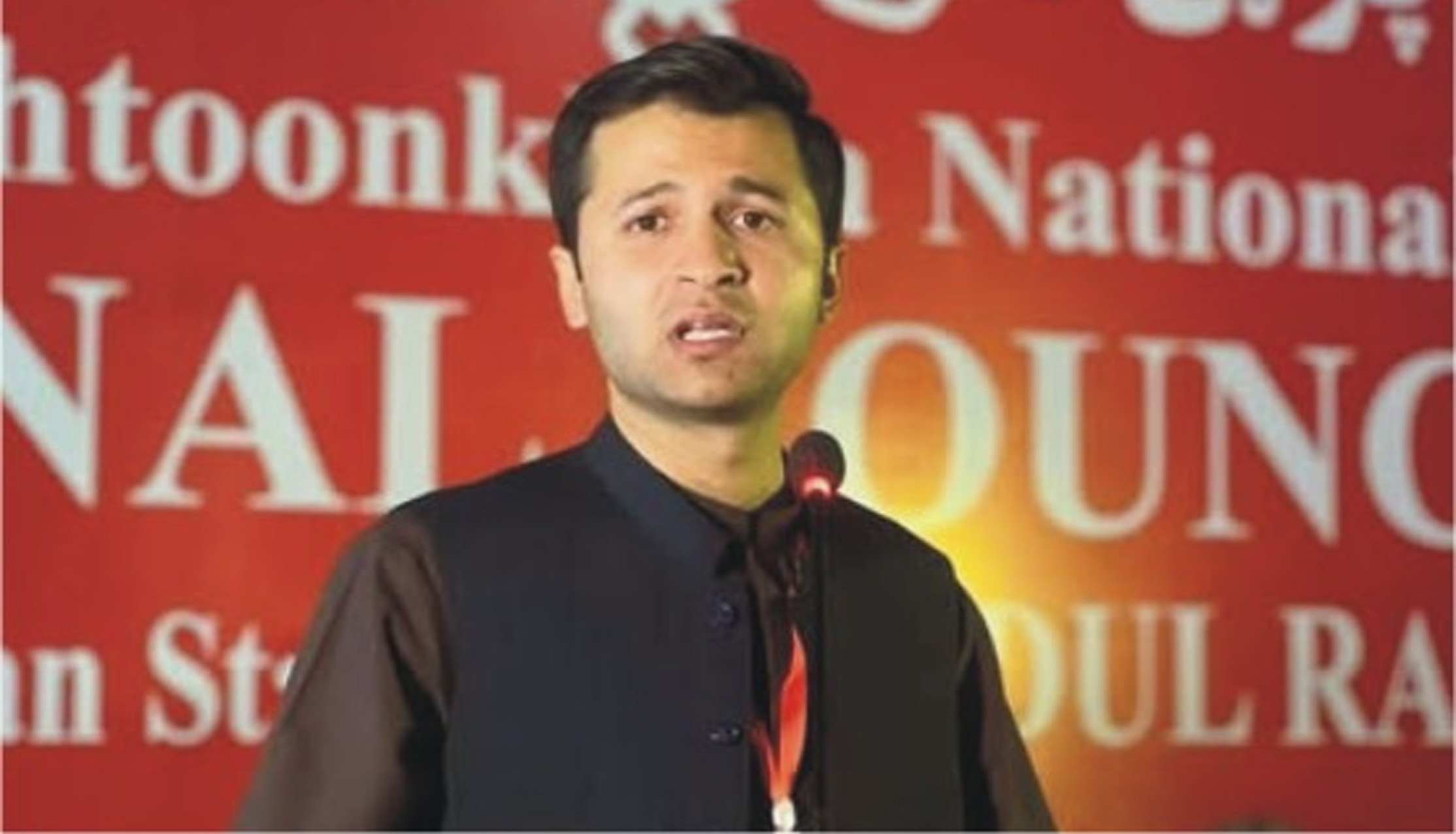 پشتونخوا نیشنل عوامی پارٹی اپنے عوام کے ملی ارمانوں کی تکمیل کے لیے کسی بھی قربانی سے دریغ نہیں کرے گی: خوشحال خان کاکڑ