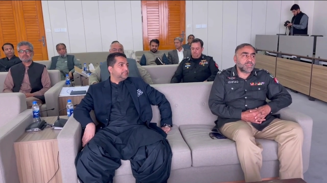 صوبائی وزیرداخلہ میر ضیا اللہ لانگو کے زیر صدارت امن و امان سے متعلق اجلاس، دہشتگردی کے واقعات سے متعلق بریفنگ