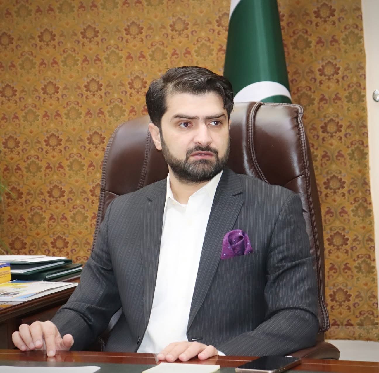 کمشنر کوئٹہ کی زیر صدارت حلیم پلازہ میں آتشزدگی کے واقعہ کی تحقیقات و متاثرین کو معاوضے کی فراہمی سے متعلق اجلاس