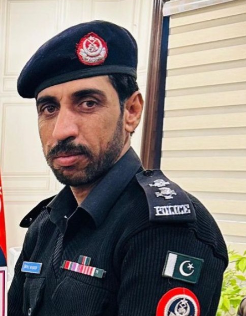 شہید محمودالرحمن بازئی پولیس تھانے کے عملی کی کارروائی، پولیس اہلکار وراہگیر کو زخمی کرنے والا ملزم گرفتار