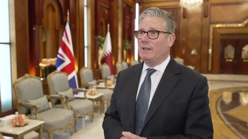 آبنائے ہرمز میں ’ٹول ٹیکس یا گزرگاہ پر پابندیاں‘ قابلِ قبول نہیں ہوں گی، برطانوی وزیر اعظم